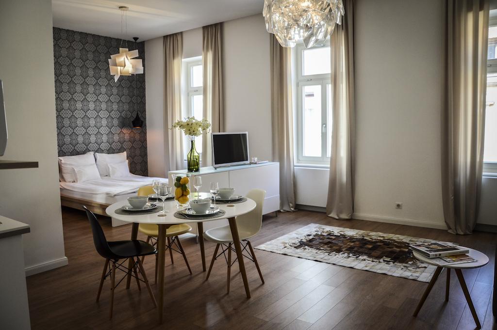 Baross Boutique Apartman Γκιόρ Δωμάτιο φωτογραφία