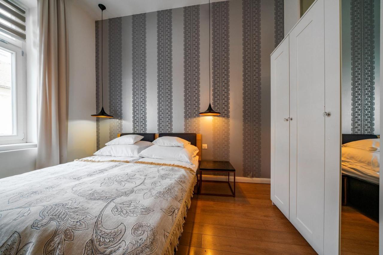Baross Boutique Apartman Γκιόρ Εξωτερικό φωτογραφία