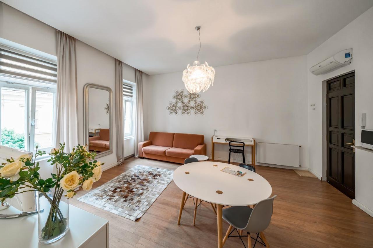Baross Boutique Apartman Γκιόρ Εξωτερικό φωτογραφία