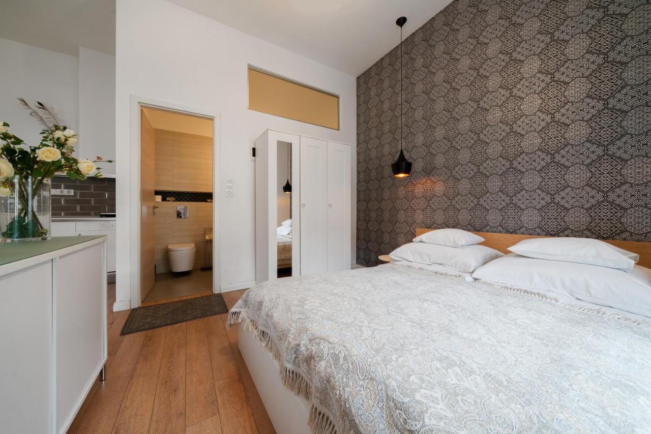 Baross Boutique Apartman Γκιόρ Εξωτερικό φωτογραφία